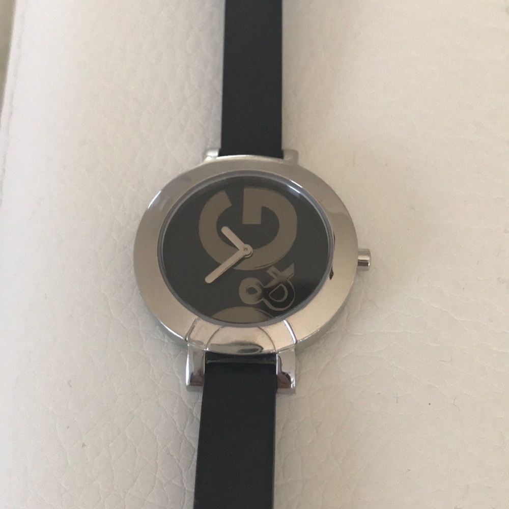 Pre-Owned Dolce & Gabbana watch!